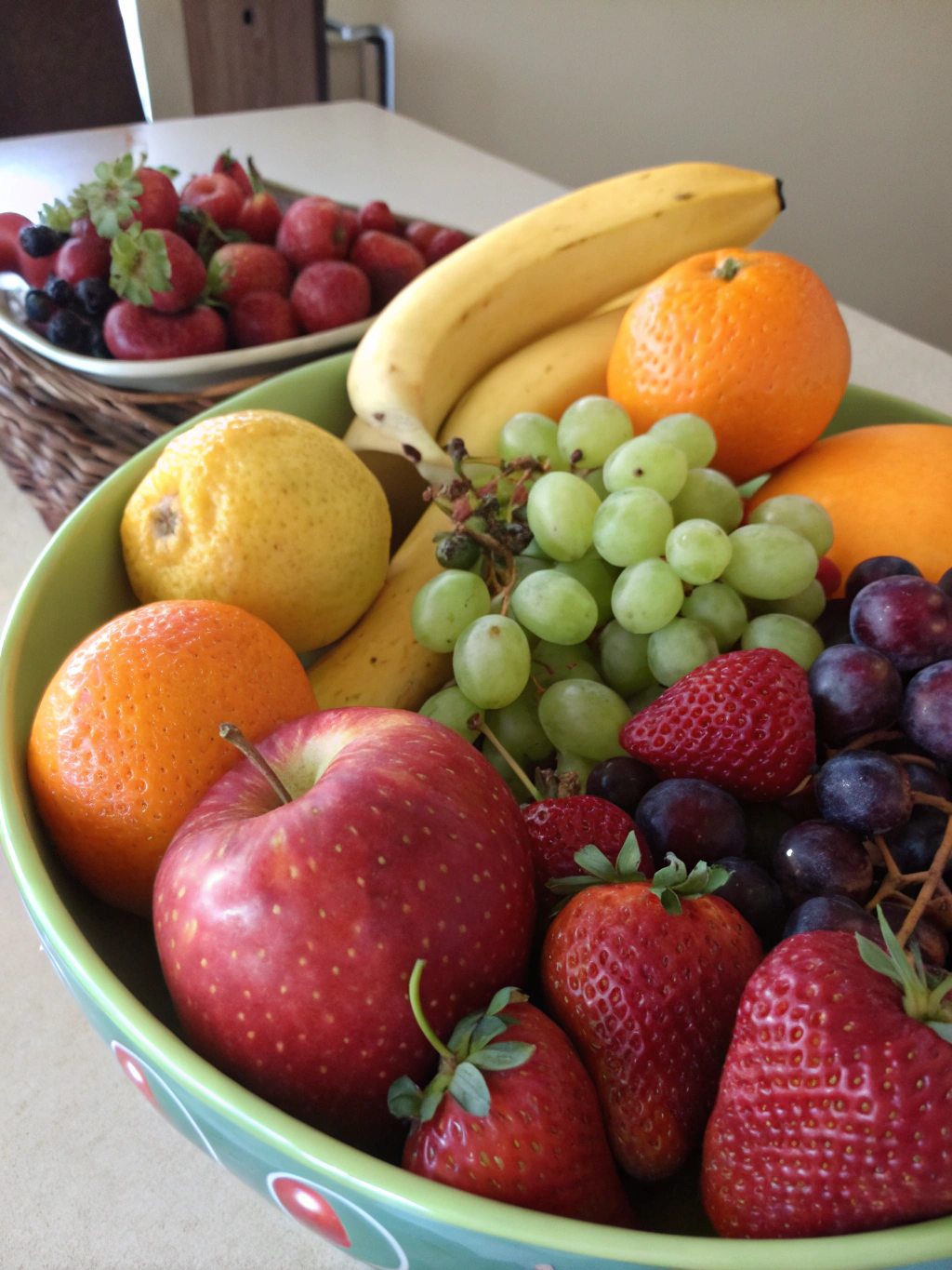 Types of Fruit Beer: Sweet, Sour & Refreshing Styles Explained 3 Types of Fruit Beer Ingredient 1 4